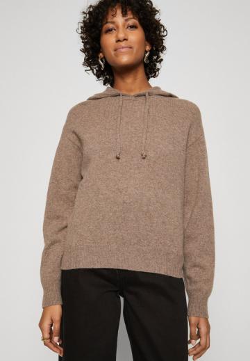 Пуловер с капюшоном