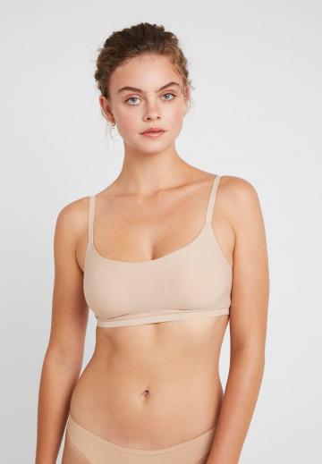 Бюстгальтер