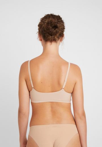 Бюстгальтер