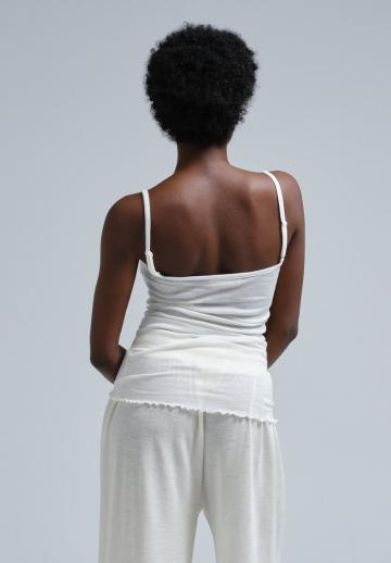 Топ на бретельках