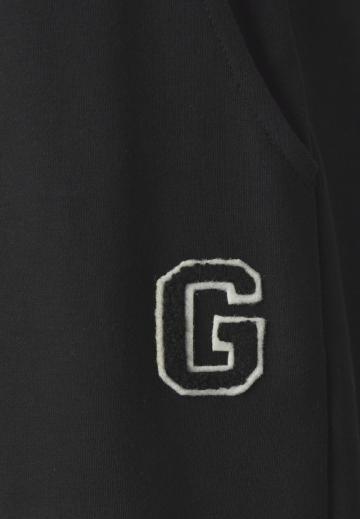 Юбка с накладными карманами