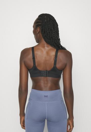 Спортивный бюстгальтер
