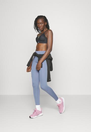 Спортивный бюстгальтер