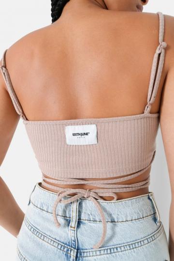 Топ на бретельках