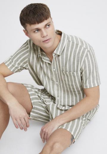 Рубашка с коротким рукавом