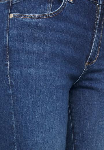 Клешеные брюки