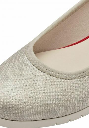 Туфли на танкетке