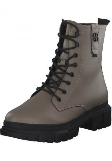 Ботинки на шнуровке