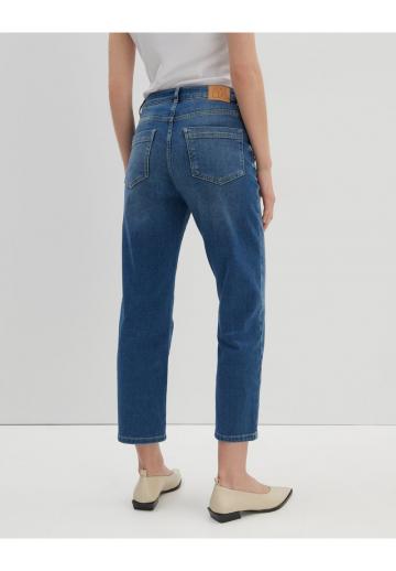 Короткие джинсы