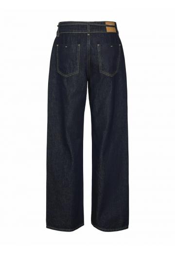 Свободные джинсы