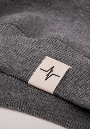 Пуловер с капюшоном