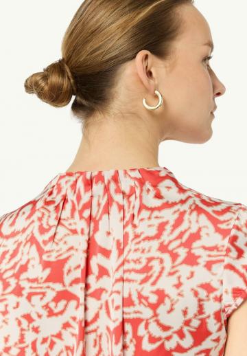 Атласная блузка