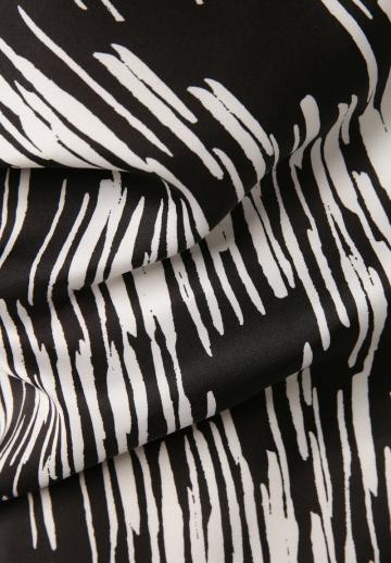 Атласная блузка