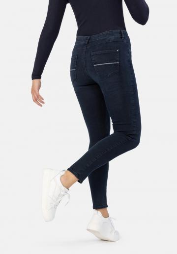 Короткие джинсы