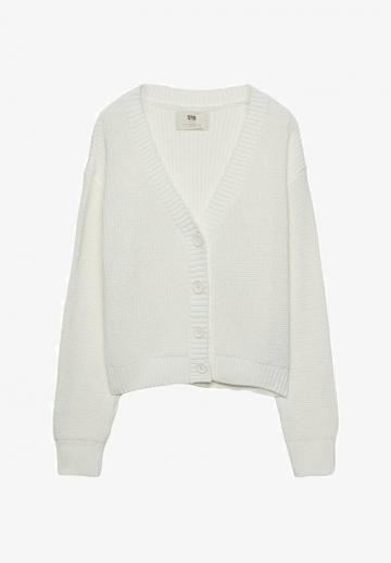 Вязаная кофта