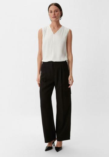 Брюки с накладными карманами