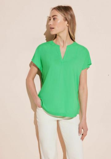 Атласная блузка