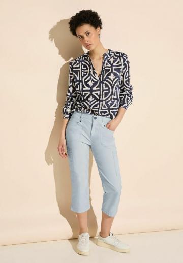 Брюки с накладными карманами