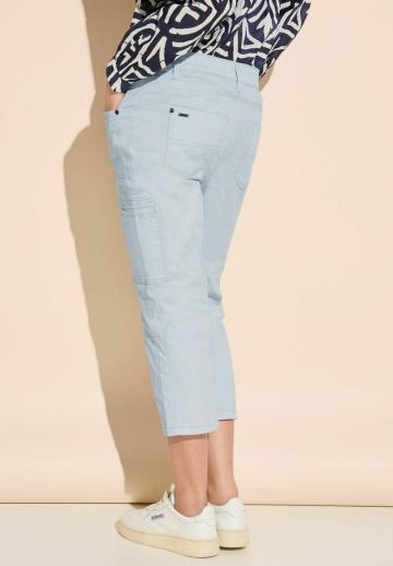 Брюки с накладными карманами