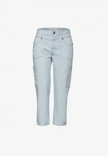 Брюки с накладными карманами