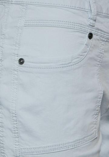 Брюки с накладными карманами