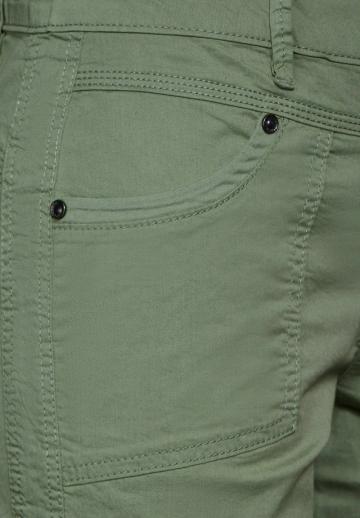 Брюки с накладными карманами