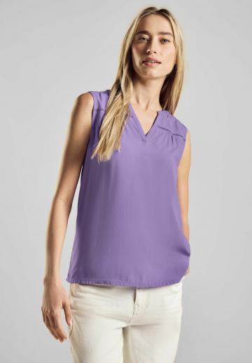 Блузка без рукавов