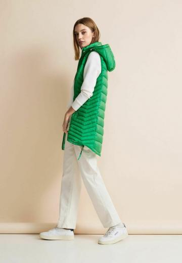 Длинный жилет