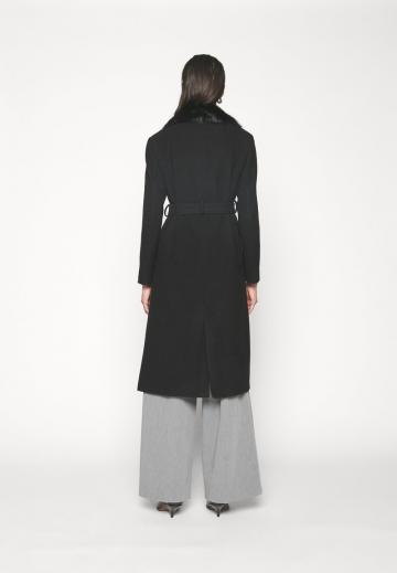 Шерстяное пальто