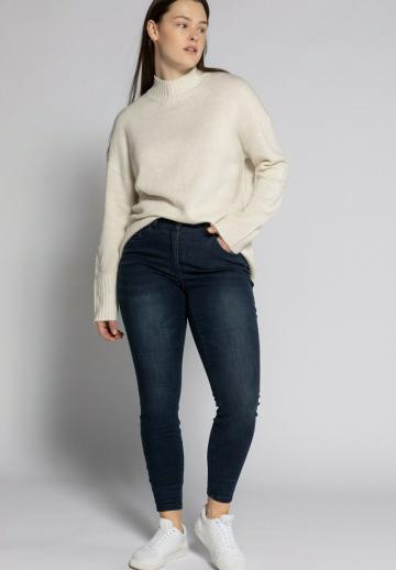 Короткие джинсы