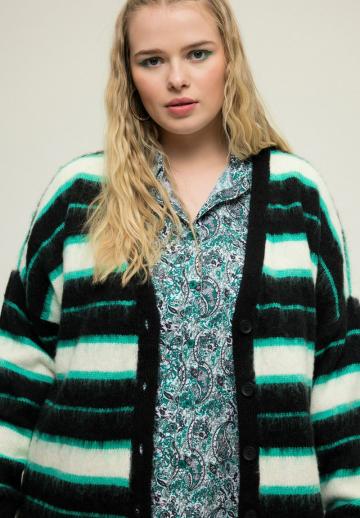 Длинный жилет