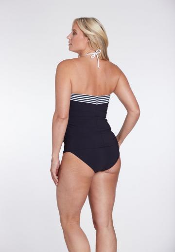 Слитный купальник