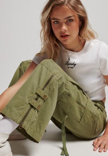 Брюки с накладными карманами