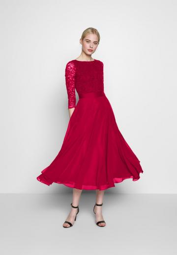 Коктейльное платье