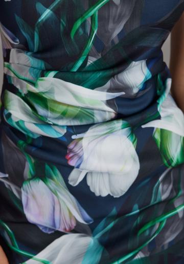 Платье футляр