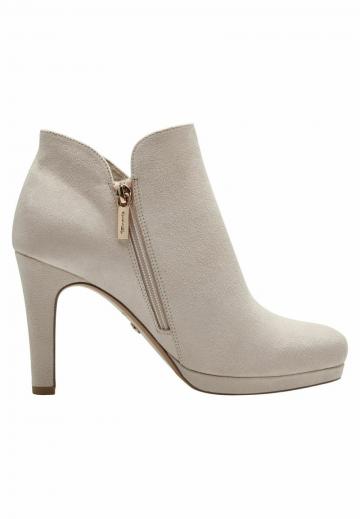 Полусапожки на высоком каблуке