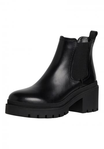 Сапожки на танкетке