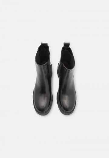 Широкие сапоги