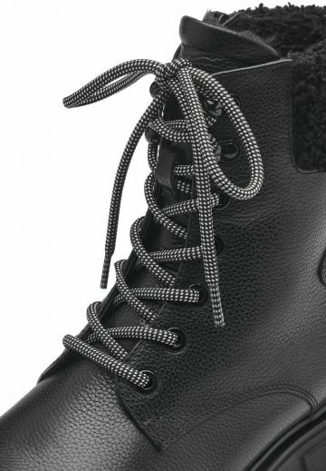 Зимние ботинки