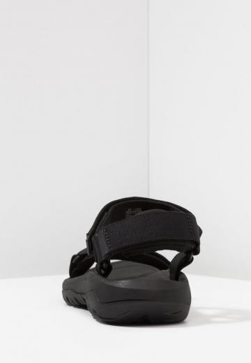 Спортивные сандалии