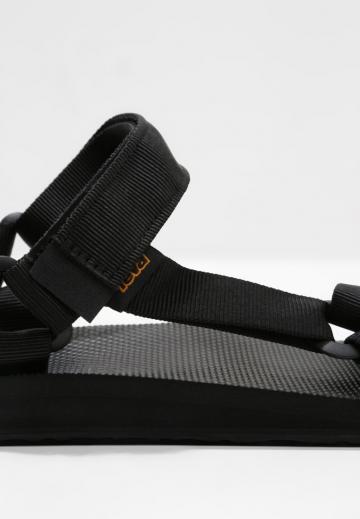 Спортивные сандалии