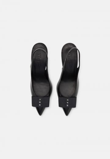 Туфли на высоком каблуке