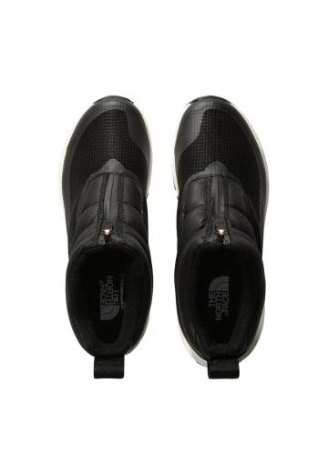 Спортивные сапоги