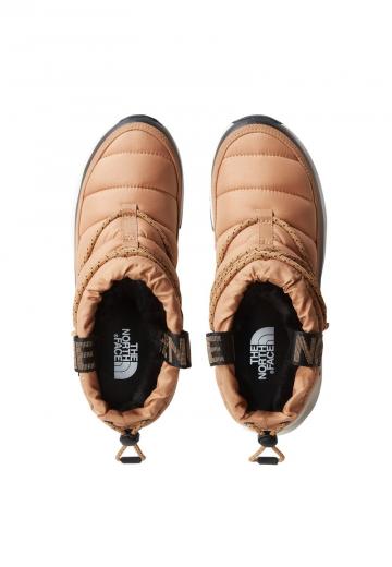 Спортивные сапоги