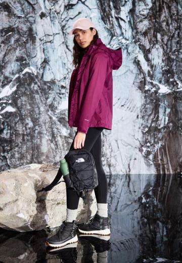 Спортивные сапоги