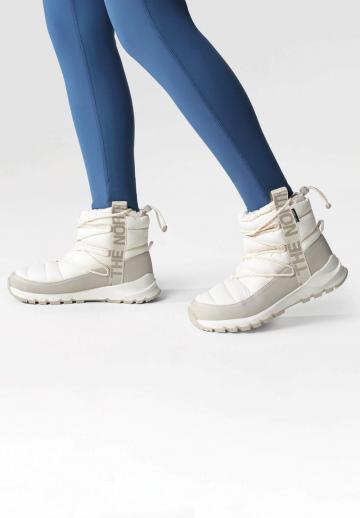 Спортивные сапоги