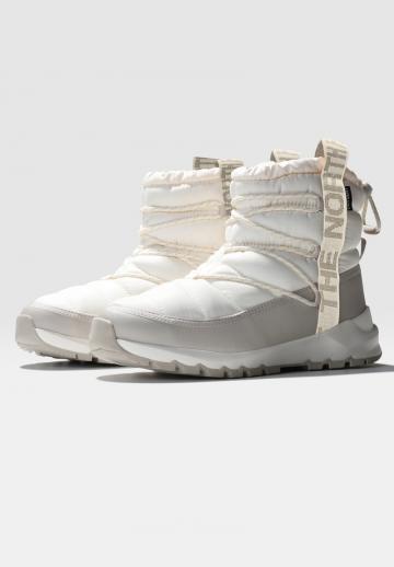 Спортивные сапоги