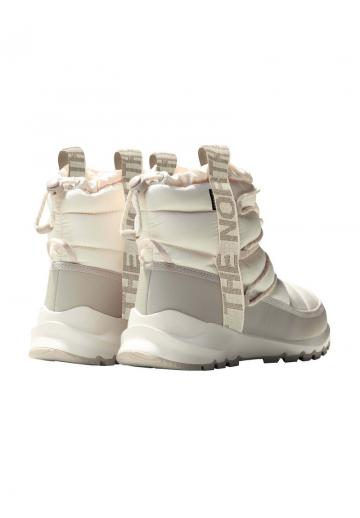 Спортивные сапоги