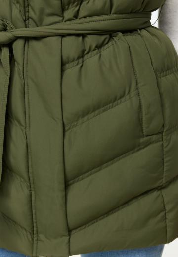 Длинный жилет