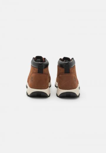 Высокие кеды